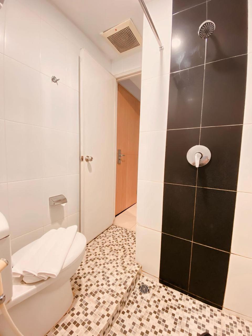 Studio One Thamrin Hotel จาการ์ตา ภายนอก รูปภาพ